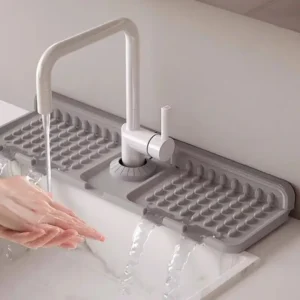 Silicone Sink Splash Guard – Spill-Proof Faucet Drain Mat for Kitchen Sink